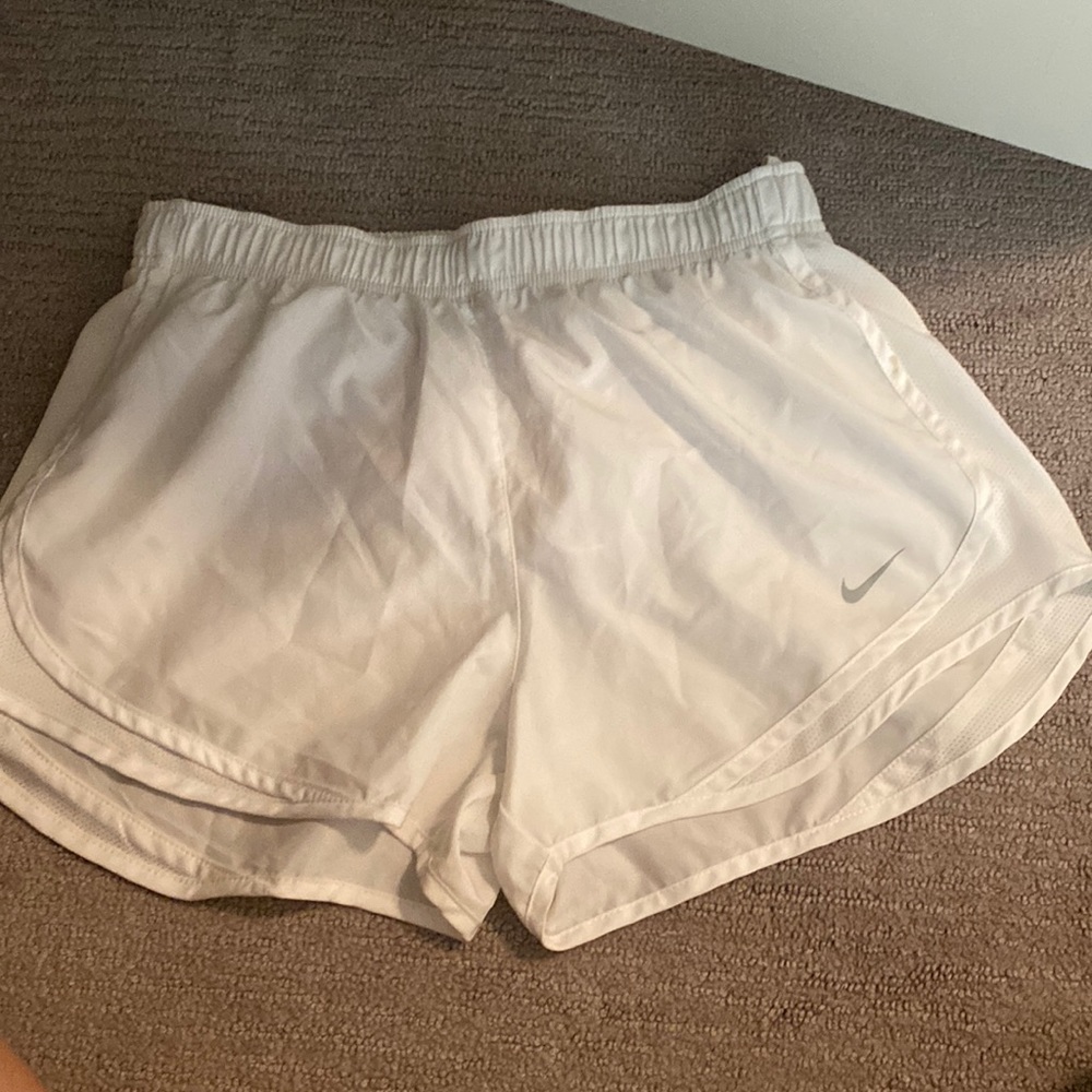 white nike shorts